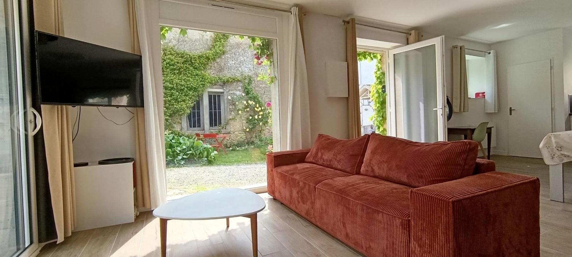 Maison Irondas Saint-Pierre-d'Aurillac Exterior photo
